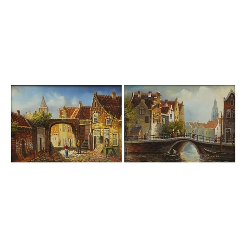 2216 - Michaela Vincci - Pair of oil onto board, Venice scenes, each with Racine Art gallery labels with pr... 