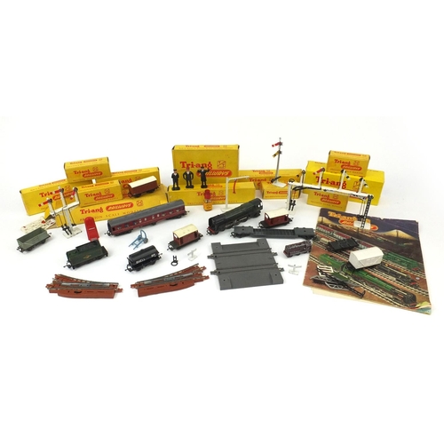 423 - Collection of Tri-ang TT gauge precision scale model railway, mostly boxed including Britannia 70000... 