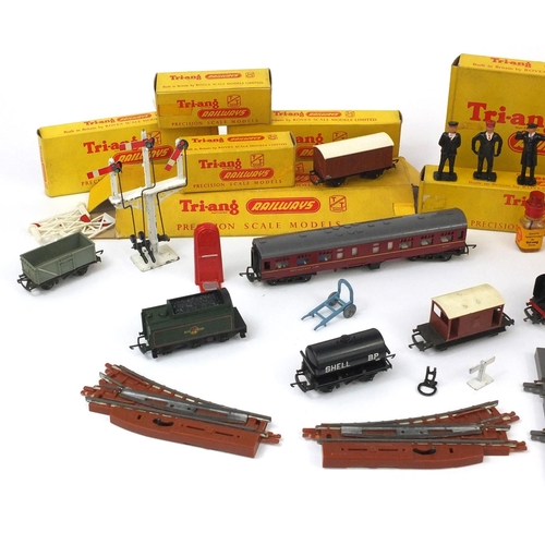 423 - Collection of Tri-ang TT gauge precision scale model railway, mostly boxed including Britannia 70000... 