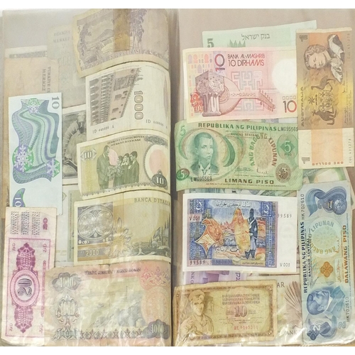 311 - Large collection of World bank notes, including Honk Kong United, States of America and the Middle E... 