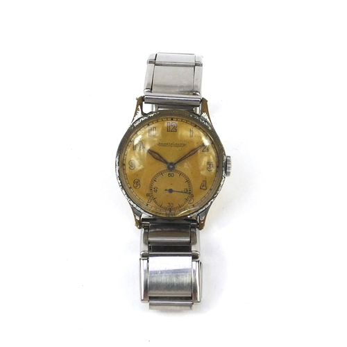 367 - Military interest vintage Jaeger LeCoultre wristwatch with luminous dial and hands, 3cm diameter exc... 