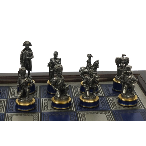 2197 - Franklin Mint battle of Waterloo chess set and board with lead chess pieces, the largest 6cm high