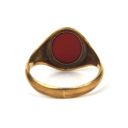 2513 - 9ct gold hardstone signet ring, size S, approximate weight 3.7g