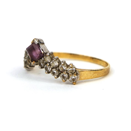 2607 - 9ct gold clear stone and amethyst wish bone ring, size Q, approximate weight  1.8g