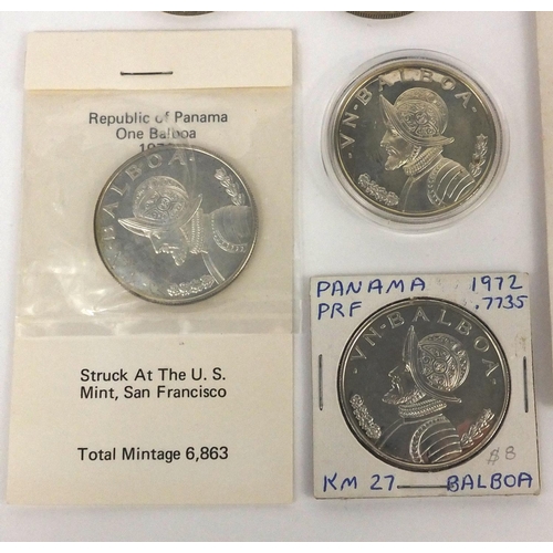 2759 - Five silver Panama 1 balboas including silver proof examples, comprising 1947, 1953, 1971, 1971 and ... 