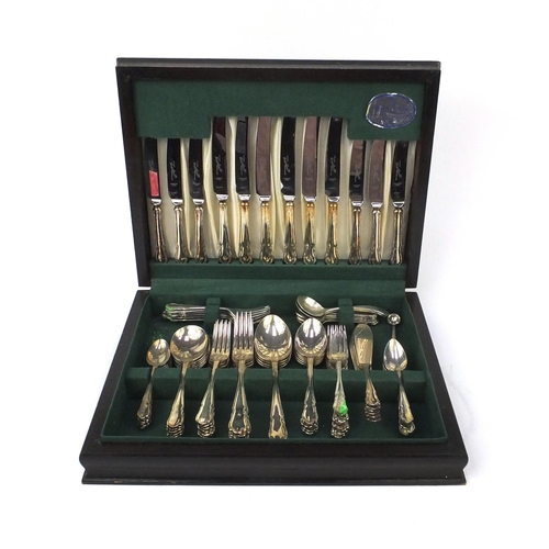 2073 - Six place Robert & Dore canteen of Sheffield silver plated cutlery