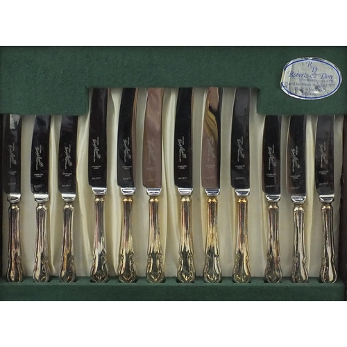 2073 - Six place Robert & Dore canteen of Sheffield silver plated cutlery