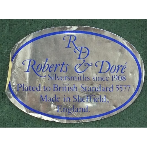 2073 - Six place Robert & Dore canteen of Sheffield silver plated cutlery