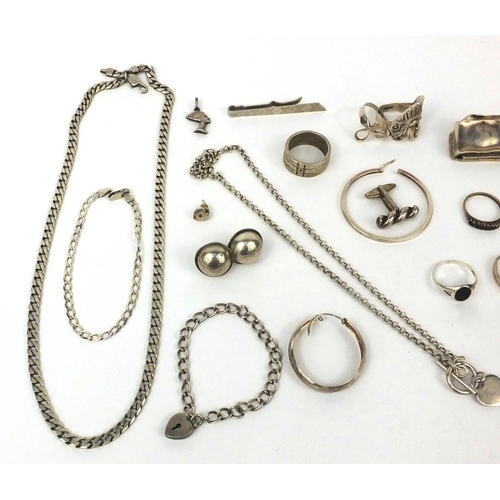 2553 - Selection of mostly silver jewellery including necklaces, bracelets, rings, earrings etc, approximat... 