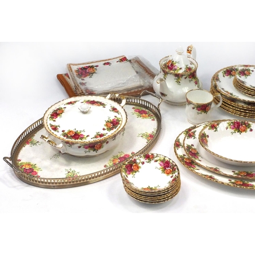 2077 - Royal Albert Old Country Roses dinner/tea ware, including two tureens, meat plates, cups, dinner pla... 