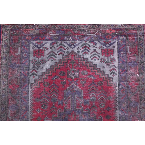 2027 - Rectangular Hamadan rug decorating with an all over floral design within three borders, 151cm x 103c... 