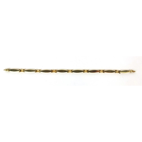 2588 - Two tone 10ct gold bracelet, 16cm long, approximate weight  3.2g