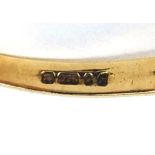 2622 - Stylish 9ct gold diamond ring, size Q, approximate weight 2.4g