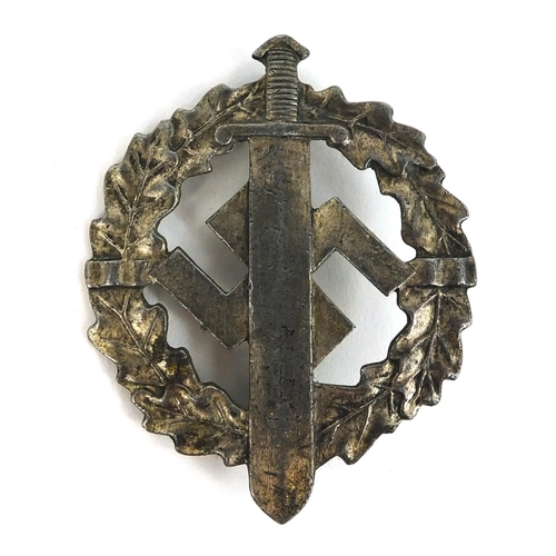 646 - German Military interest Nazi style badge