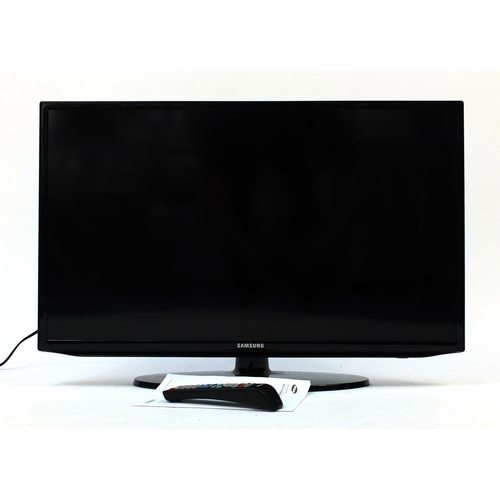 34 - Samsung 32inch LCD television with remote