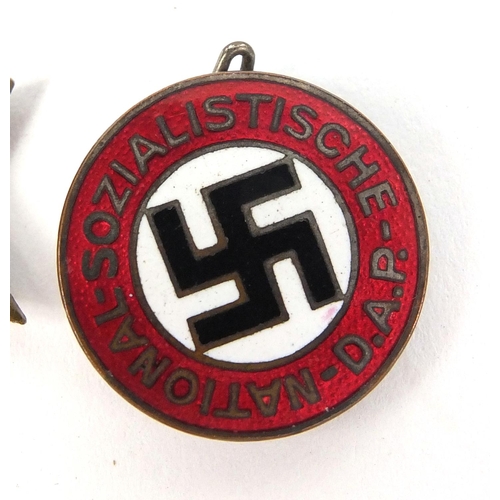 647 - German military interest Nazi style medal and enamelled badge