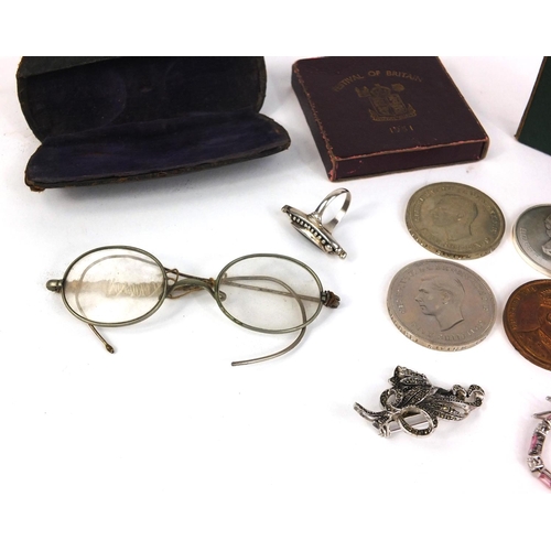 375 - Two Festival of Britain 1951 crowns, cased pair of spectacles and a small quantity of assorted costu... 