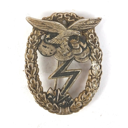 645 - German Military interest Nazi style badge, 5.5cm long