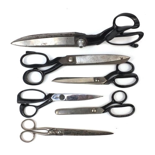 377A - Collection of tailors scissors including a pair of 15