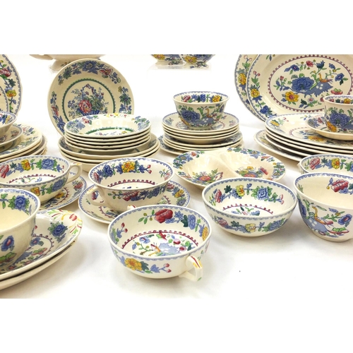 564 - Collection of Masons Regency pattern dinner/teaware including a tureen, plates, cups and saucers