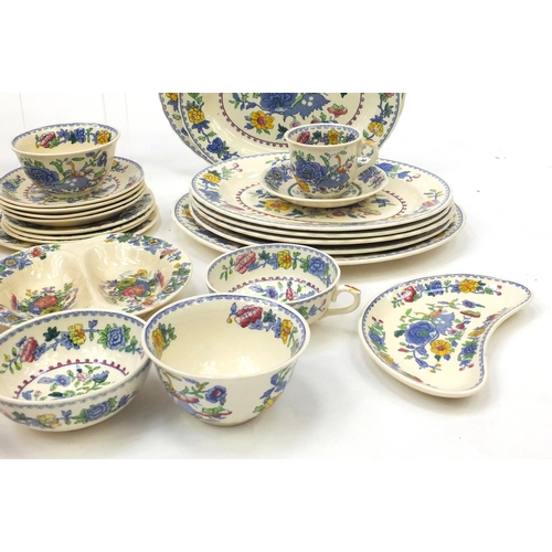 564 - Collection of Masons Regency pattern dinner/teaware including a tureen, plates, cups and saucers