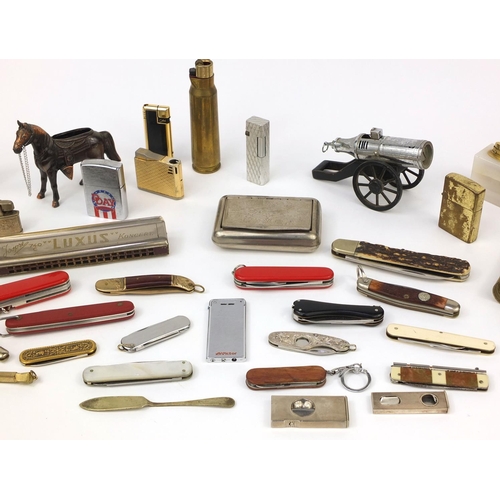 451 - Collection of assorted lighters and folding knives including novelty examples