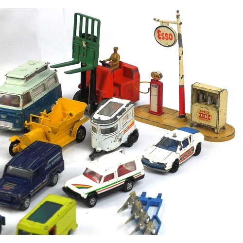 535 - Collection of mostly die cast vehicles including Corgi, Models of Yesteryear, Matchbox and Solido ex... 