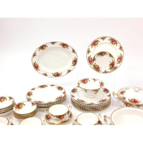 2061 - Royal Albert Old Country Roses pattern dinner/teaware including three lidded tureens, plates, bowls,... 