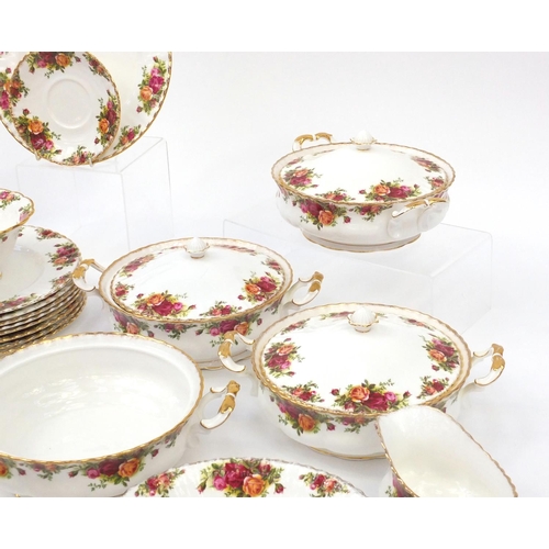 2061 - Royal Albert Old Country Roses pattern dinner/teaware including three lidded tureens, plates, bowls,... 