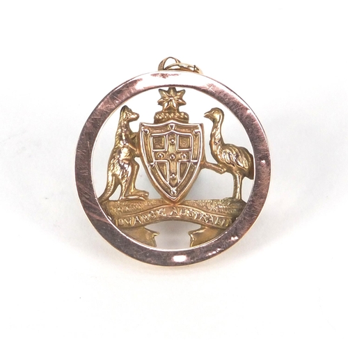 2537 - Australian 9ct gold pendant with kangaroo and ostrich crest, 2.3cm in diameter, approximate weight 1... 