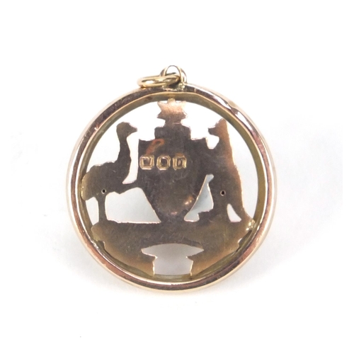 2537 - Australian 9ct gold pendant with kangaroo and ostrich crest, 2.3cm in diameter, approximate weight 1... 