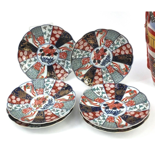 548 - Set of six Oriental porcelain Imari pattern plates and a large Satsuma style vase, 39cm high