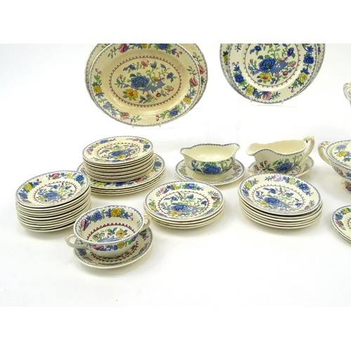 2138 - Masons Regency patterned dinner/teaware including lidded tureens and plates