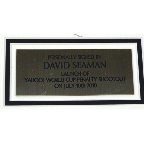 725 - David Seaman autographed t-shirt with presentation plaque, signed by David Seaman launch of Yahoo! W... 