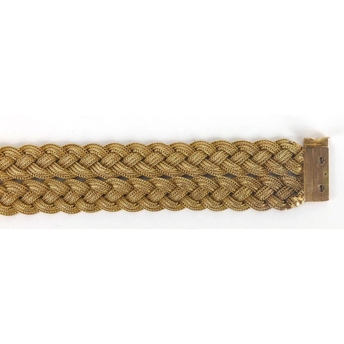 902 - 9ct gold weave two row bracelet, 21cm long, 59.5g