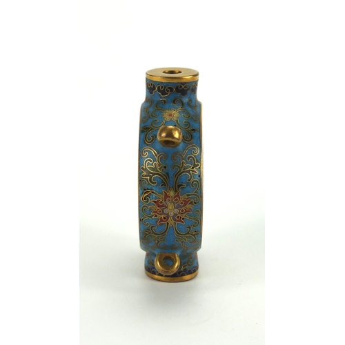 555 - Chinese cloisonné snuff bottle enamelled with figures, two figure character mark to the base, 6cm hi... 