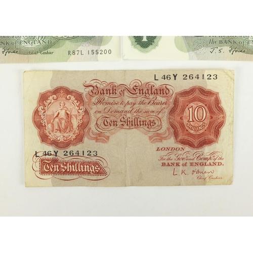 220 - British banknotes comprising a L K O'Brien five pound note, serial number BO7 696171, eleven one pou... 