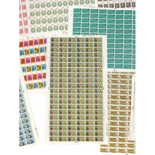 168 - Collection of sheet stamps including Concorde, QE2, Ships, Common Wealth Games, St Pauls Cathedral, ... 