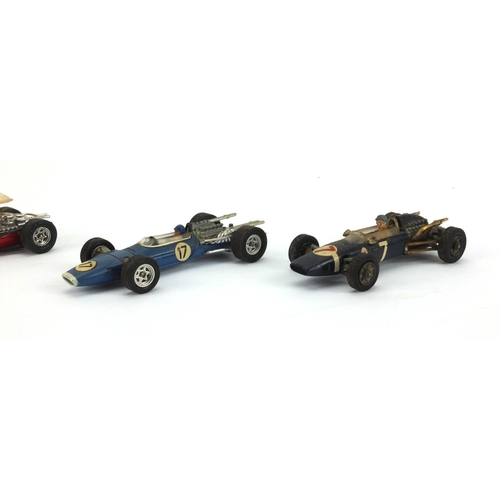 398 - Five Dinky and Corgi die cast racing vehicles all boxed, comprising a Ferrari F1 1422, Matra F1 1417... 