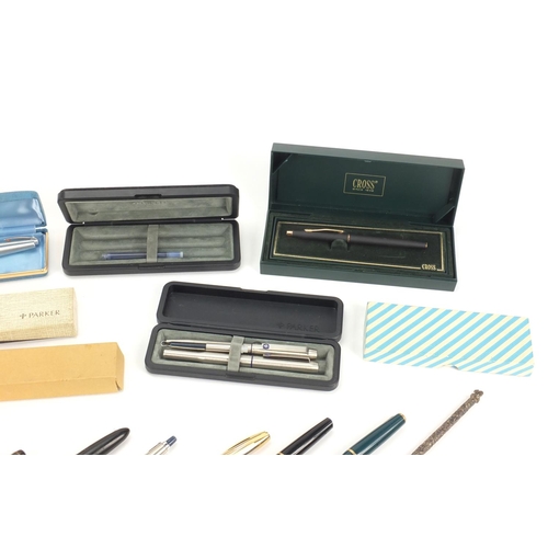 100 - Fountain pens, ball point pens and propelling pencils including a silver coloured metal dip pen, wit... 