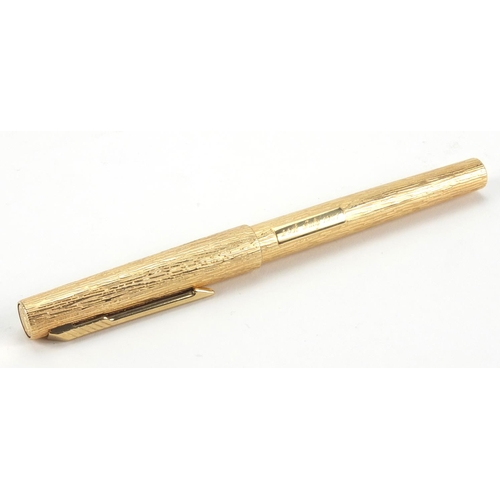 90 - Limited edition rolled gold Parker 105 fountain pen, commemorating the wedding of The Prince of Wale... 