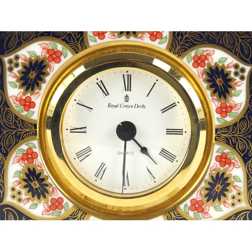 2132 - Royal Crown Derby old Imari pattern mantle clock with gold block design and quartz movement, factory... 