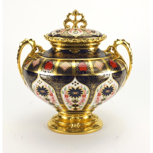 2123 - Royal Crown Derby old Imari pattern Litherland vase and cover, with twin handles and gold block desi... 