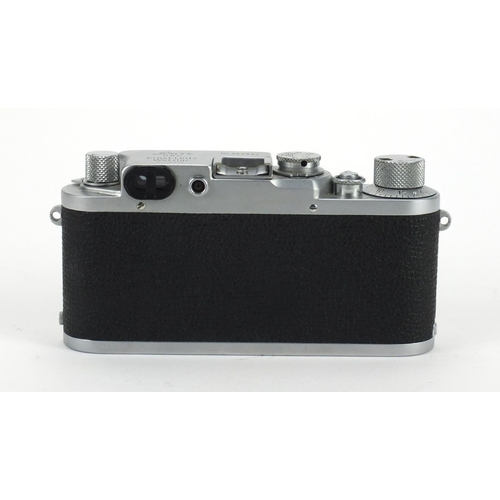 132 - Leica Model III camera body with Ernst Leitz lens numbered 487324, the body numbered 45493