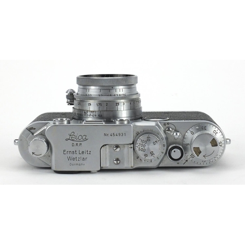 132 - Leica Model III camera body with Ernst Leitz lens numbered 487324, the body numbered 45493