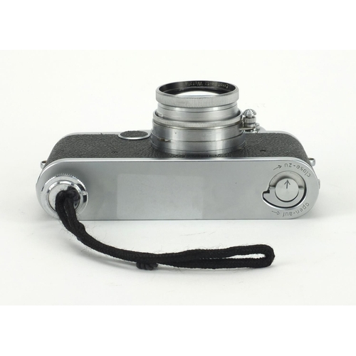 132 - Leica Model III camera body with Ernst Leitz lens numbered 487324, the body numbered 45493