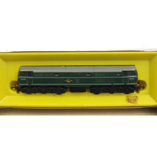 427 - Tri-Ang and Hornby OO gauge model railway, some boxed including R357 diesel electric locomotive, R75... 