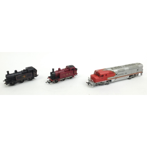 427 - Tri-Ang and Hornby OO gauge model railway, some boxed including R357 diesel electric locomotive, R75... 