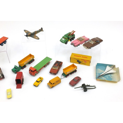 405 - Die cast vehicles some boxed including Dinky 692 Medium Gun, Corgi 1309 France Concorde, Dinky Spitf... 