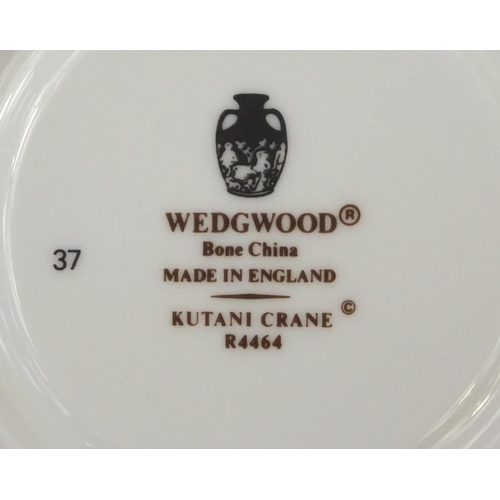 2152 - Wedgwood Kutani Crane pattern dinner and teaware including teapot, lidded tureen, plates, bowls, cup... 